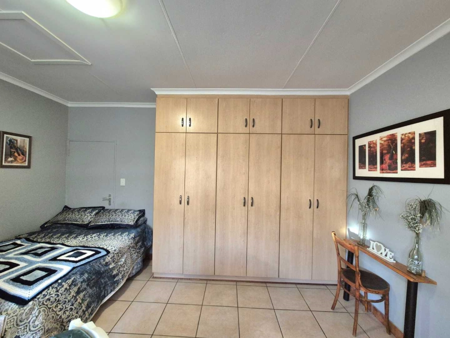 1 Bedroom Property for Sale in Hospitaalpark Free State